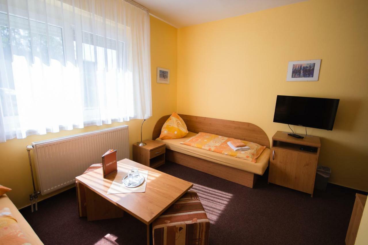 Liptovský Mikuláš 艾达旅馆酒店 外观 照片
